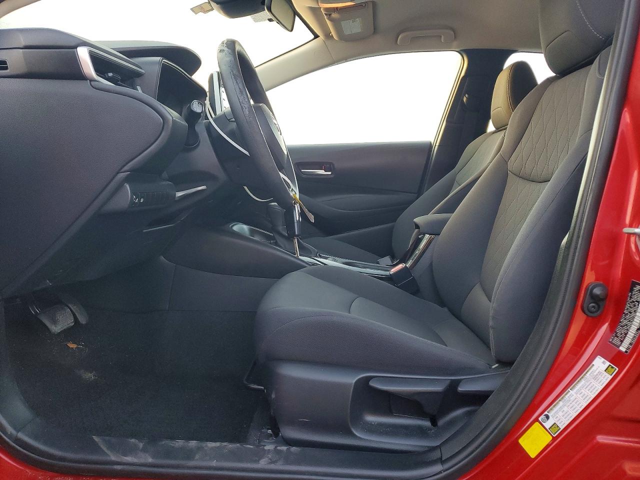 2020 TOYOTA COROLLA LE photo 7