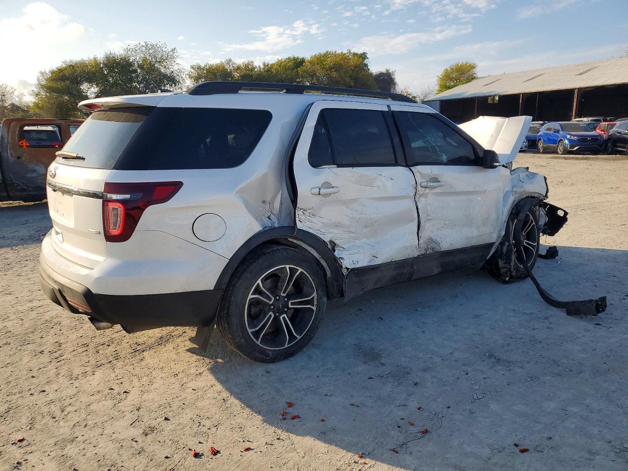 2015 FORD EXPLORER SPORT photo 3