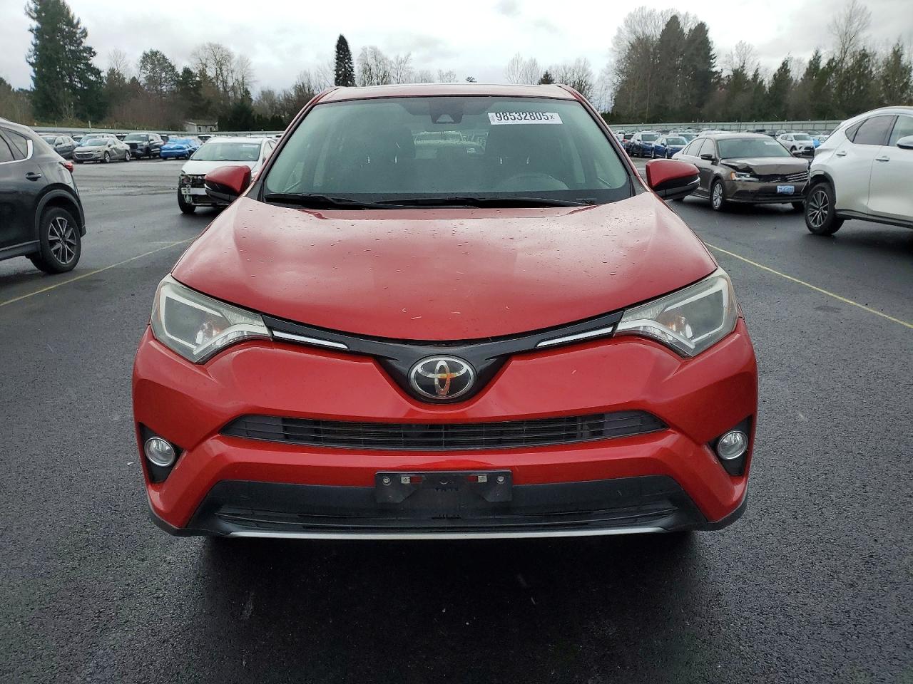 2017 TOYOTA RAV4 XLE photo 5