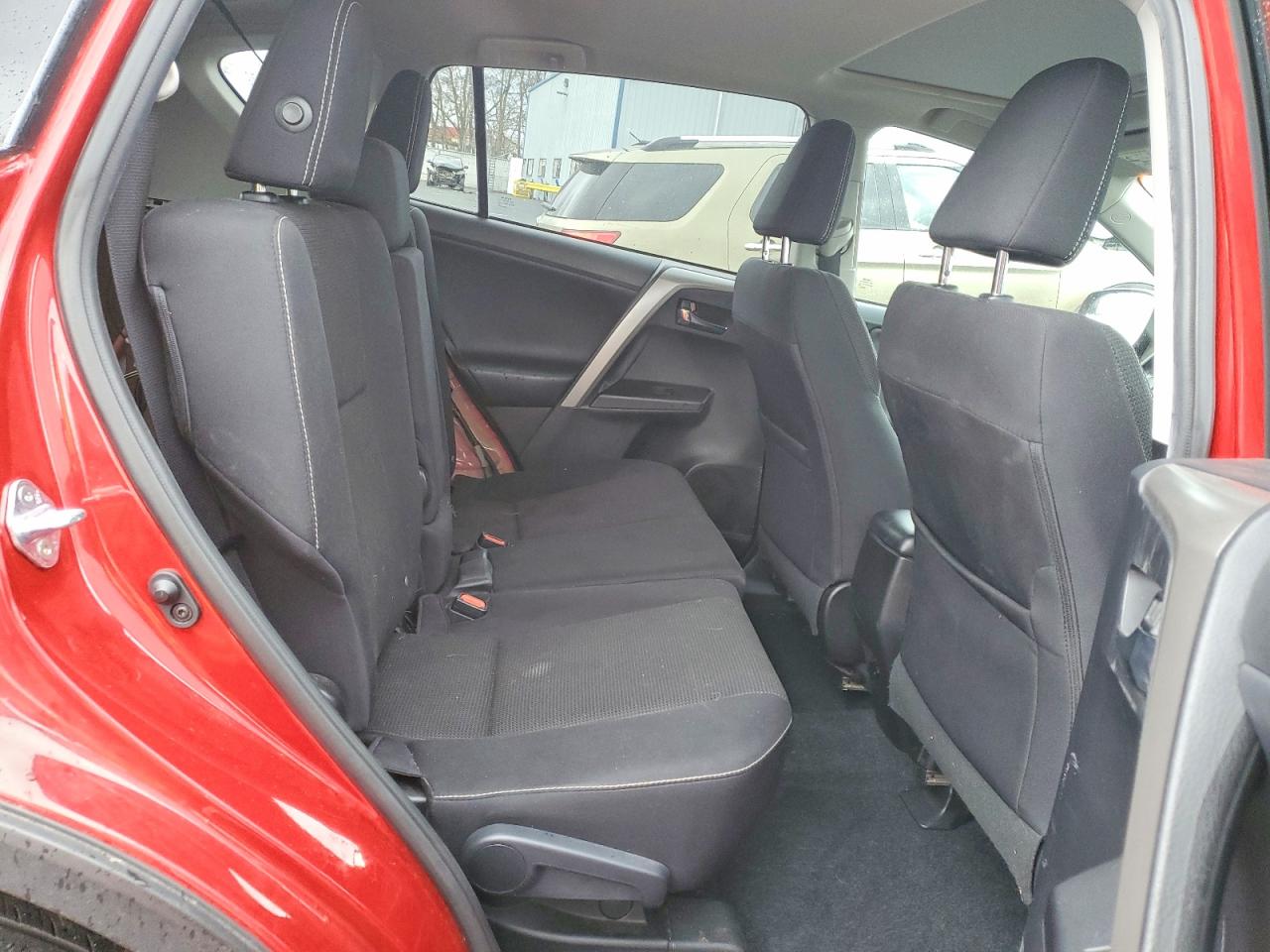 2017 TOYOTA RAV4 XLE photo 10
