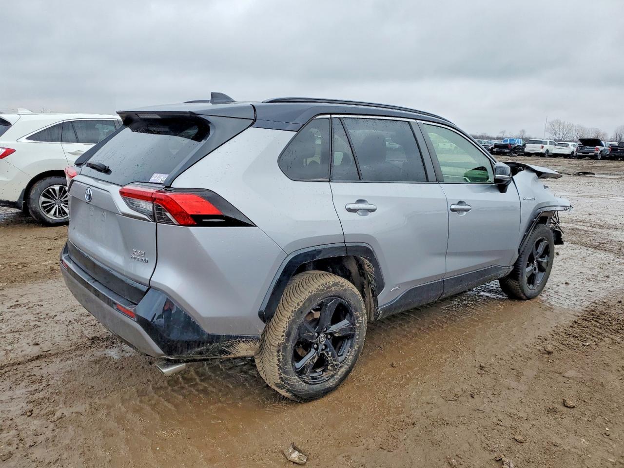2019 TOYOTA RAV4 XSE photo 3