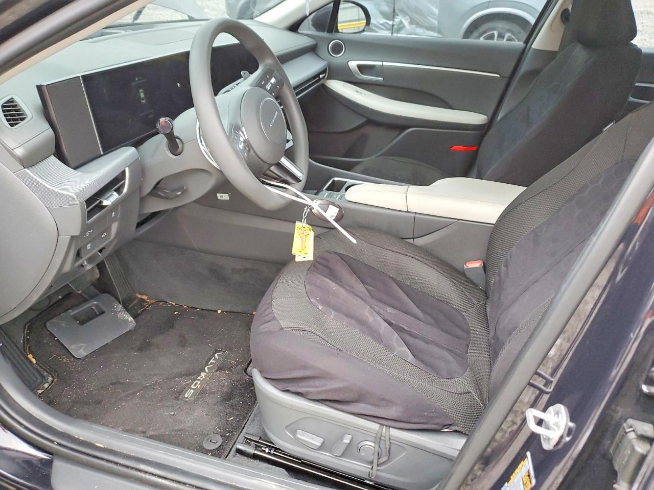 2025 HYUNDAI SONATA SEL photo 13
