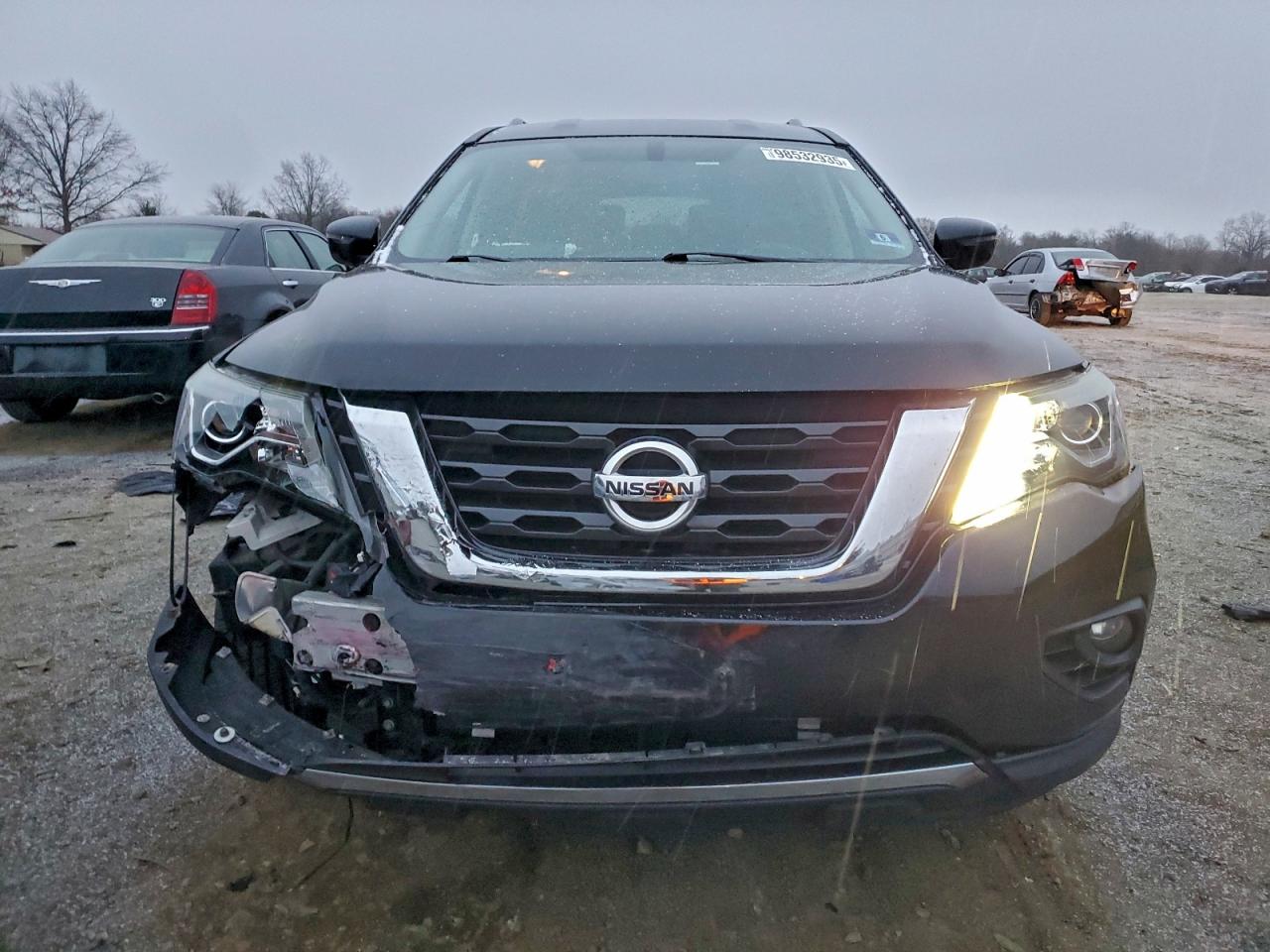 2017 NISSAN PATHFINDER S photo 5