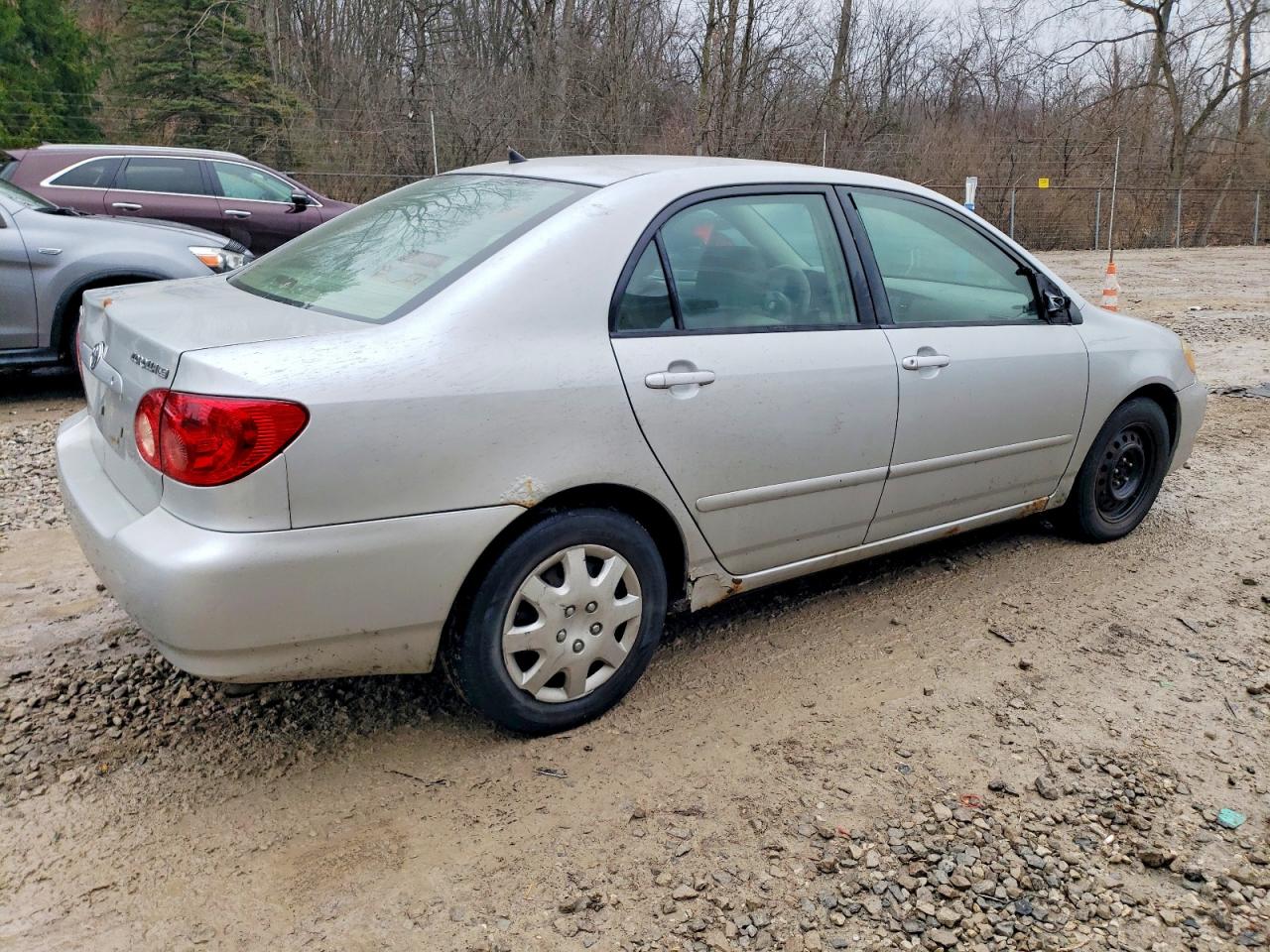 2005 TOYOTA COROLLA CE photo 3