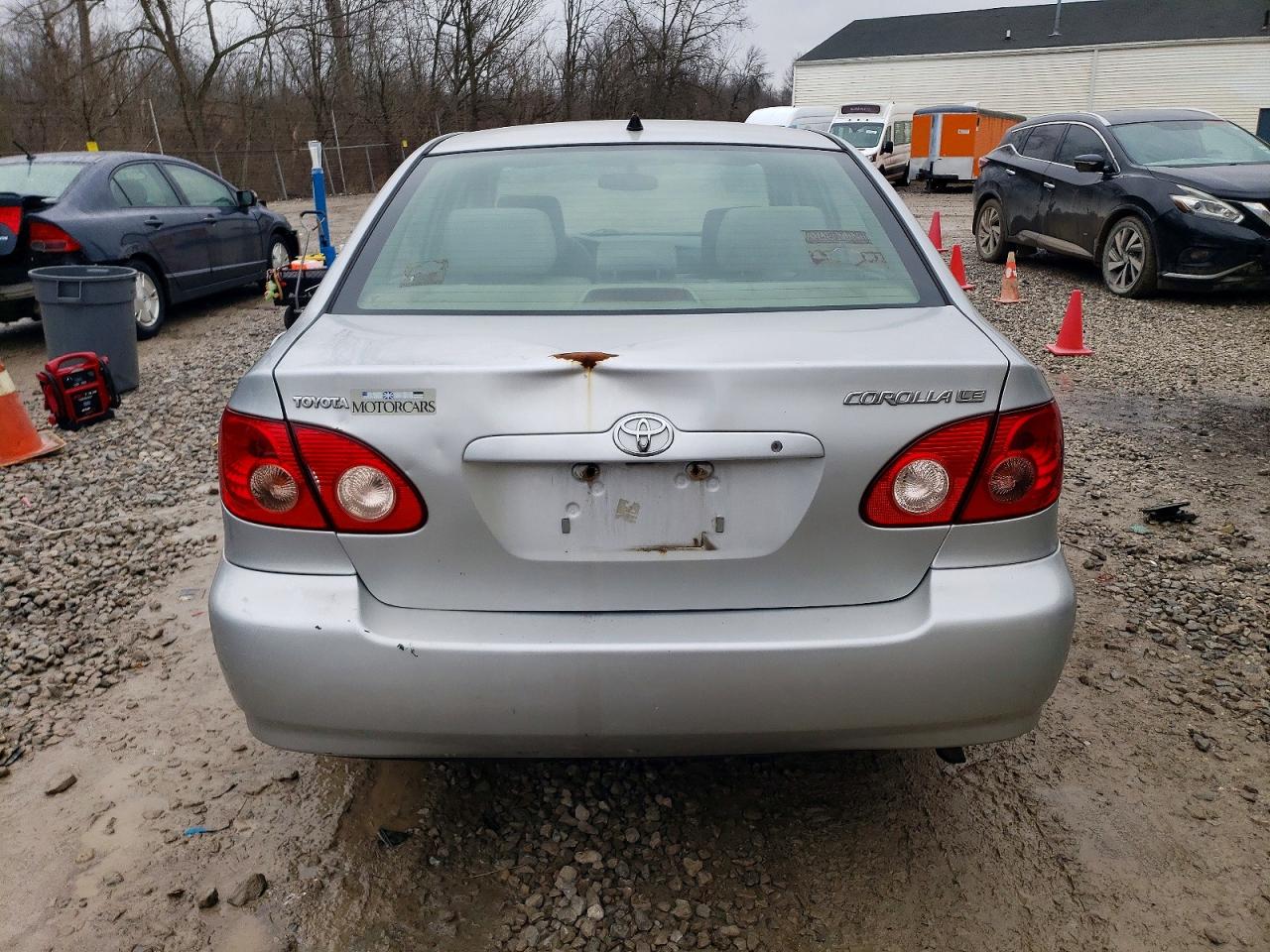 2005 TOYOTA COROLLA CE photo 6
