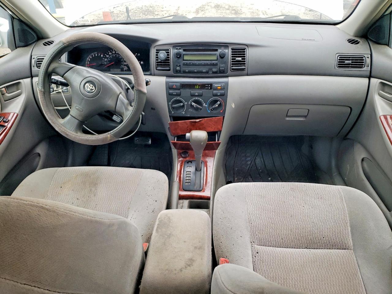 2005 TOYOTA COROLLA CE photo 8