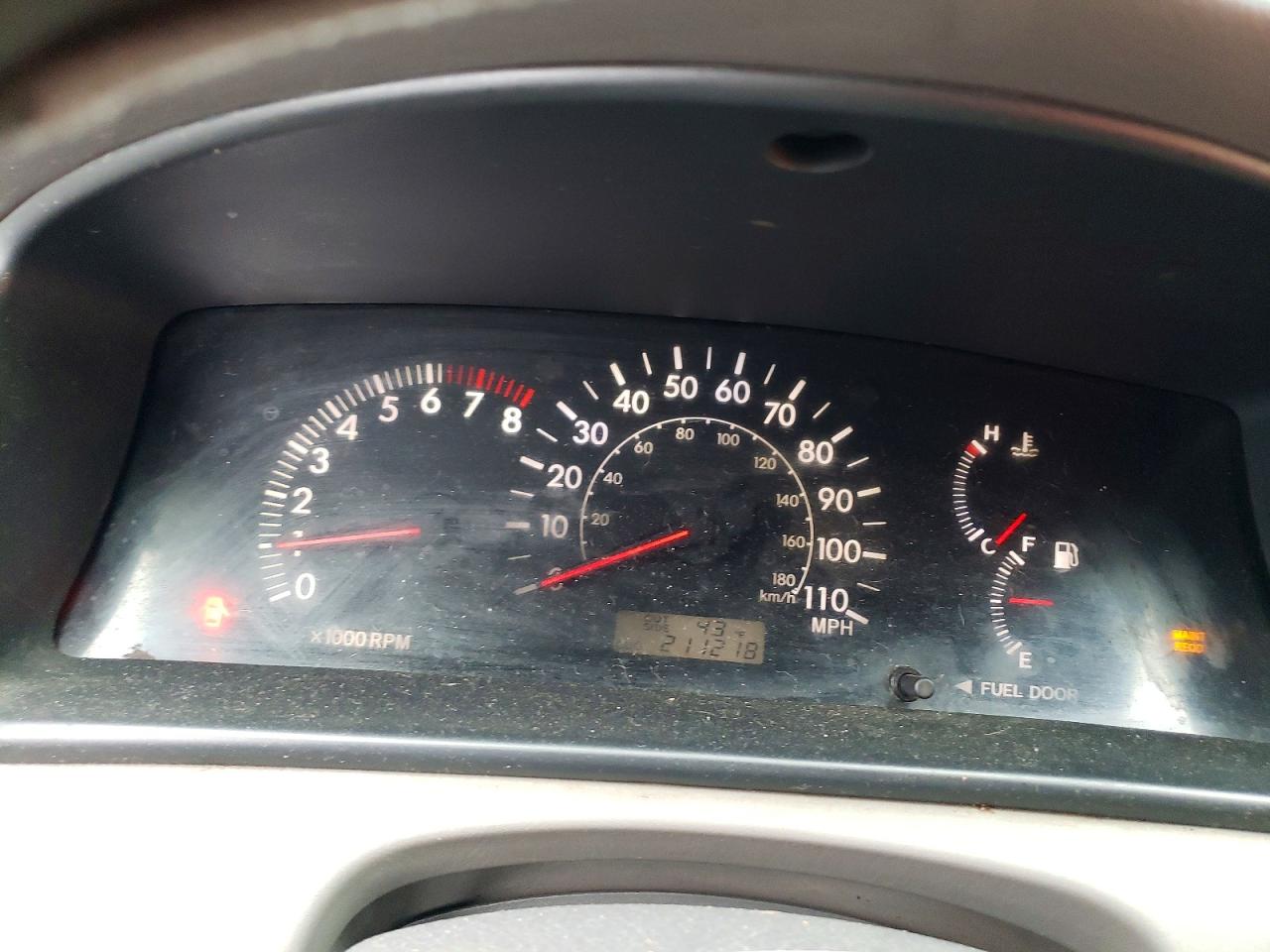 2005 TOYOTA COROLLA CE photo 9