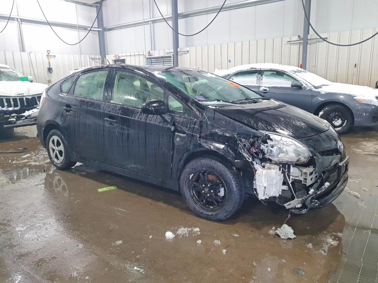 2014 TOYOTA PRIUS photo 7