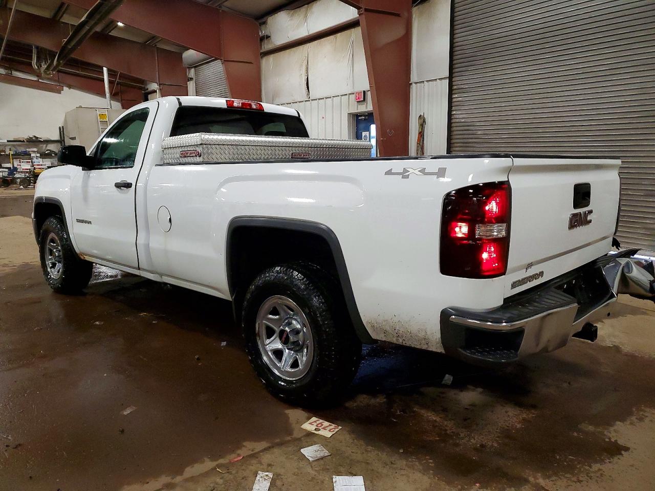 2014 GMC SIERRA K1500 photo 2