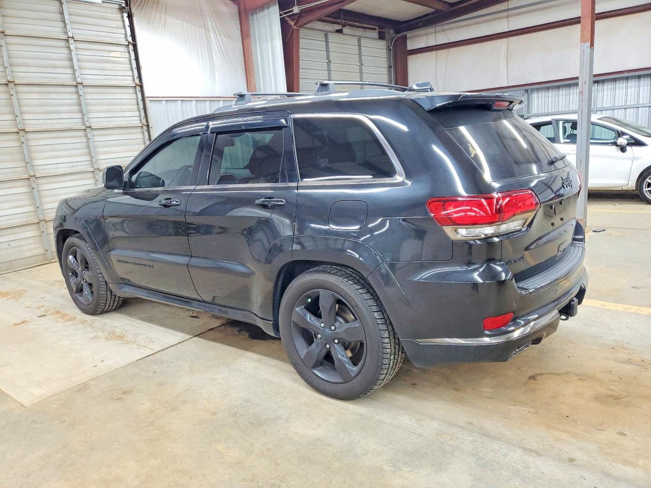 2015 JEEP GRAND CHEROKEE OVERLAND photo 2