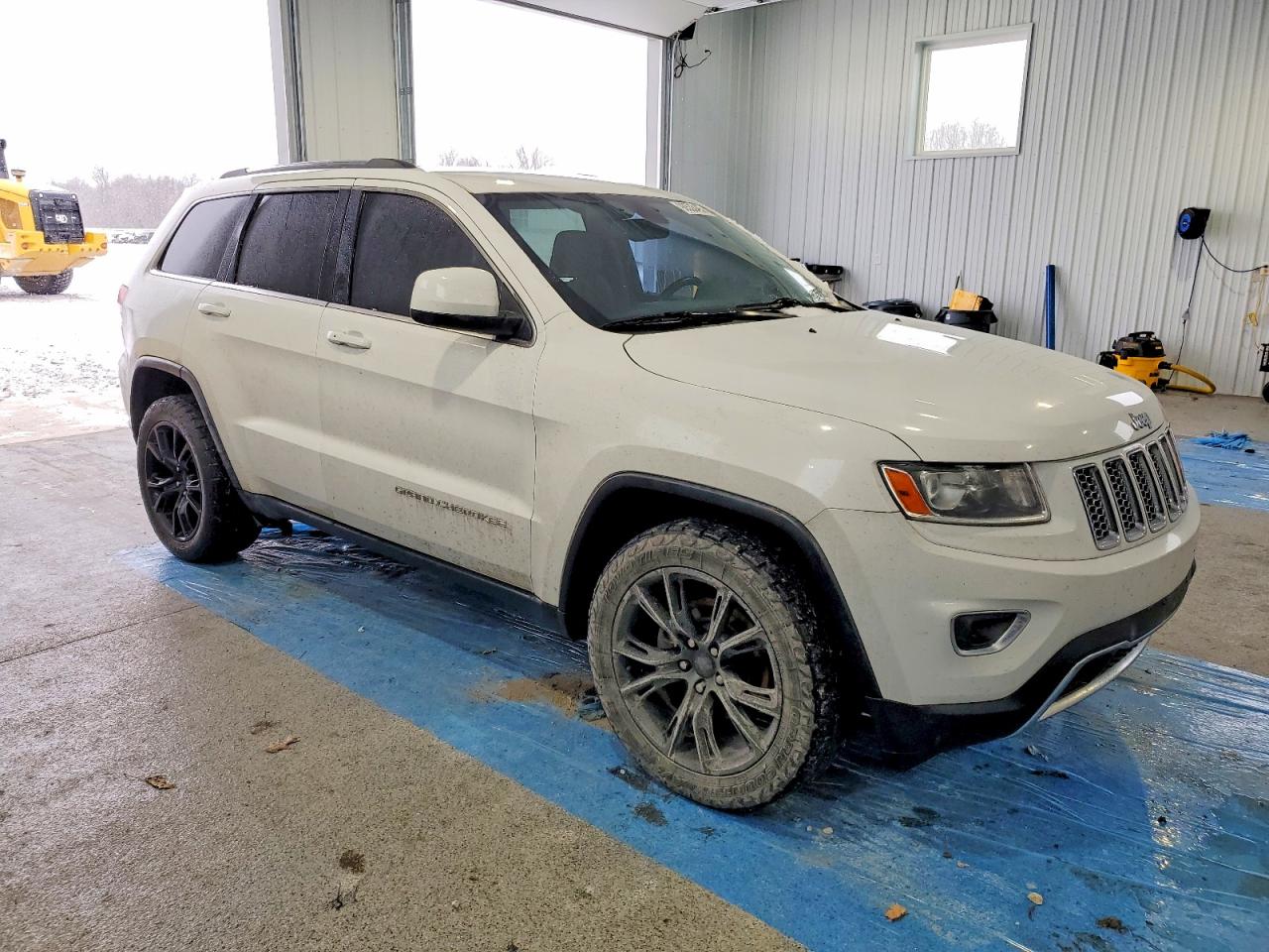 2014 JEEP GRAND CHEROKEE LAREDO photo 4