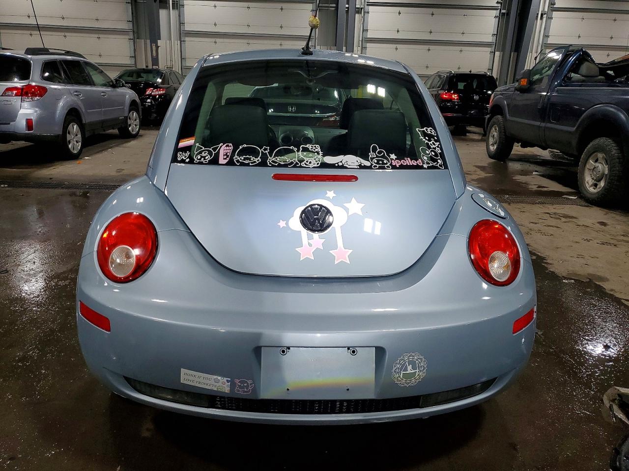 2009 VOLKSWAGEN NEW BEETLE S photo 6
