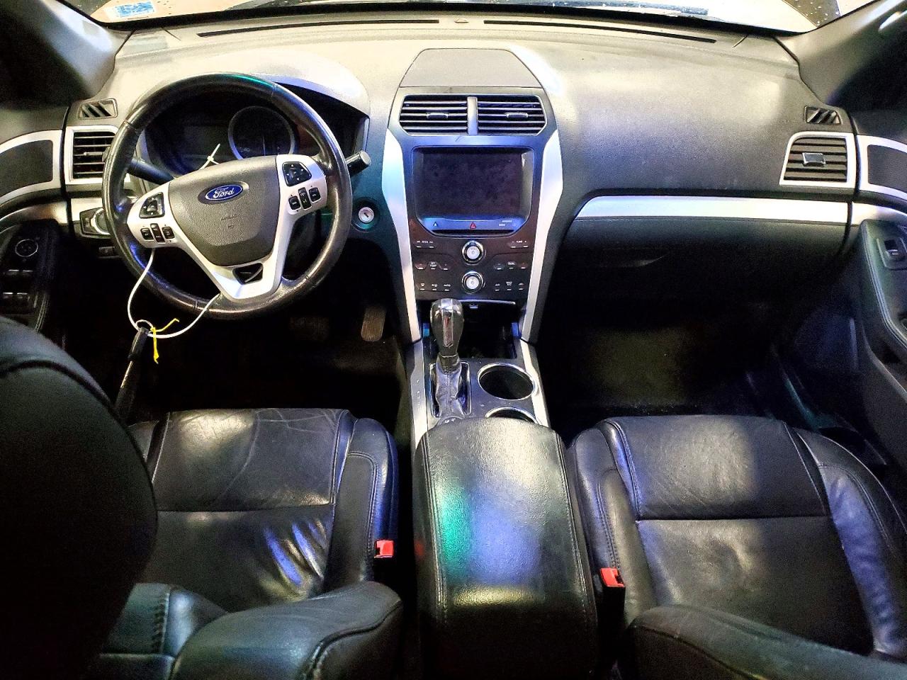 2013 FORD EXPLORER XLT photo 8
