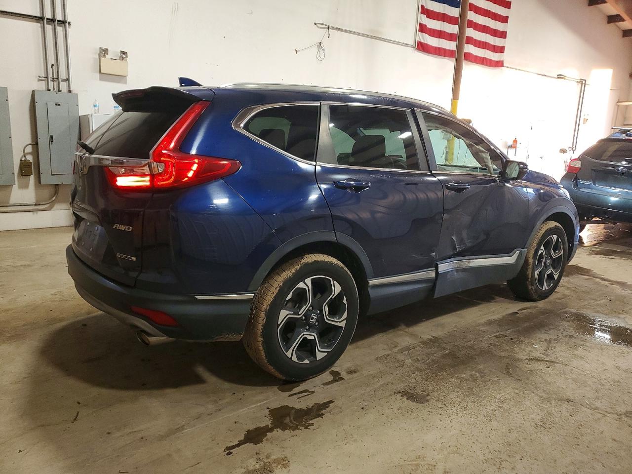2017 HONDA CR-V TOURING photo 3