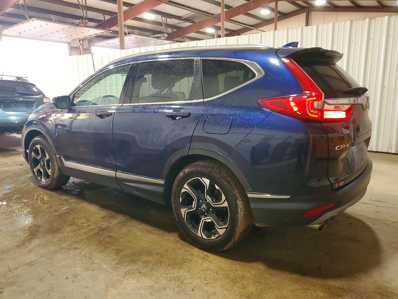 2017 HONDA CR-V TOURING photo 2