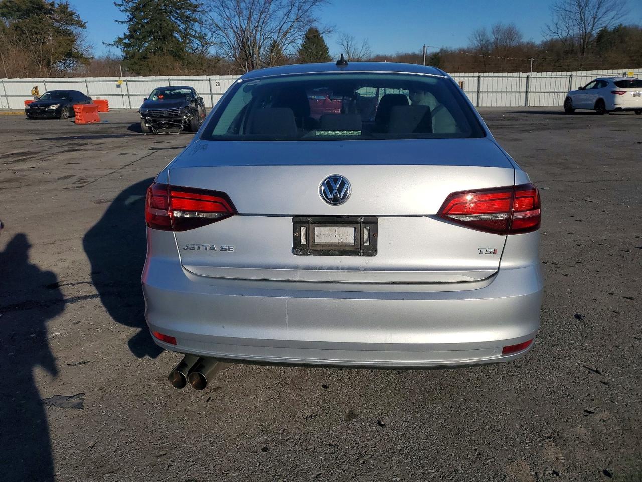 2016 VOLKSWAGEN JETTA SE photo 6