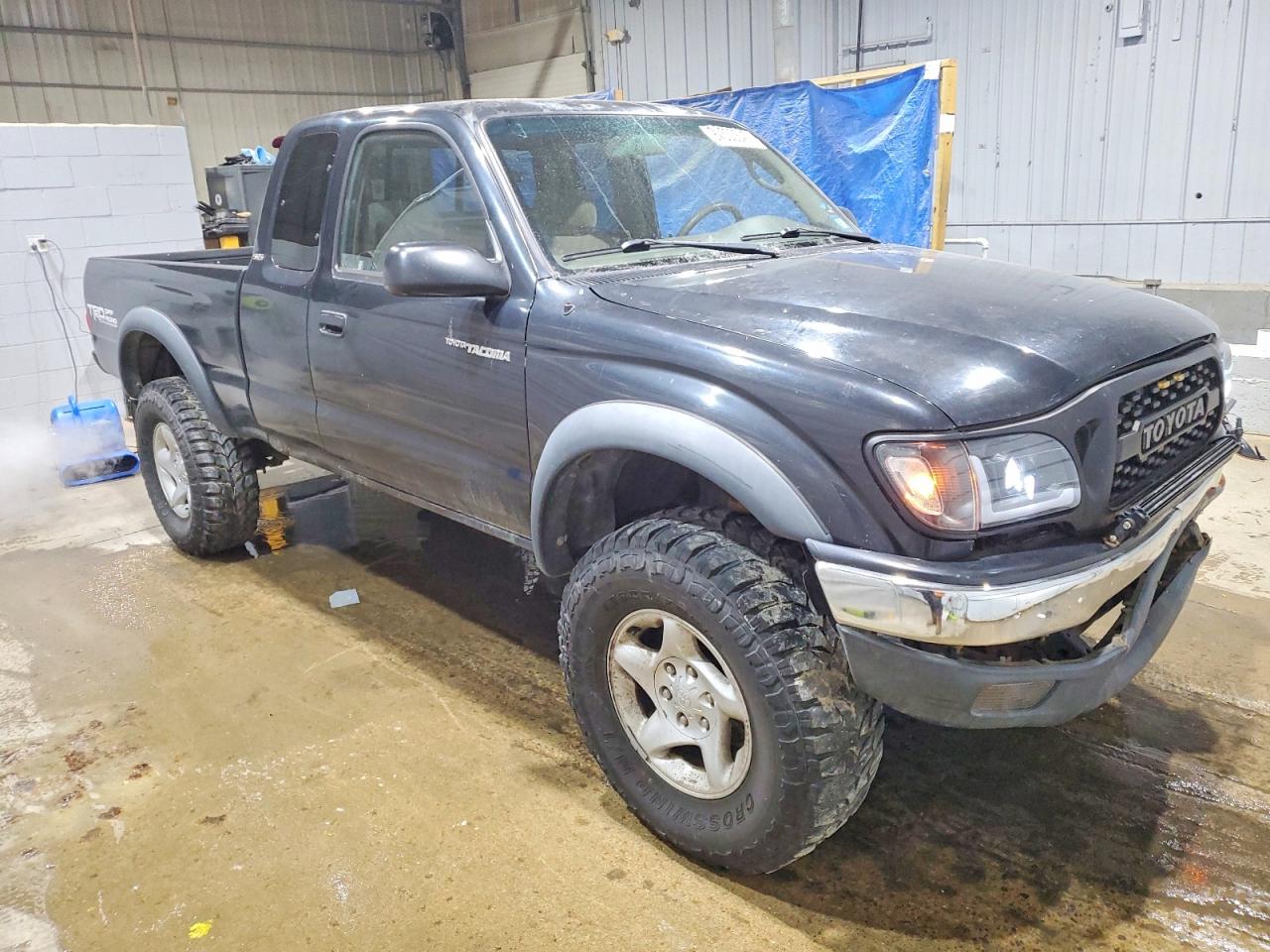 2002 TOYOTA TACOMA XTRACAB photo 4