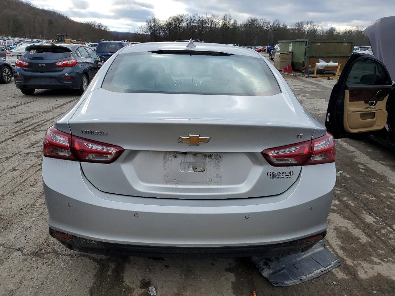 2020 CHEVROLET MALIBU LT photo 6