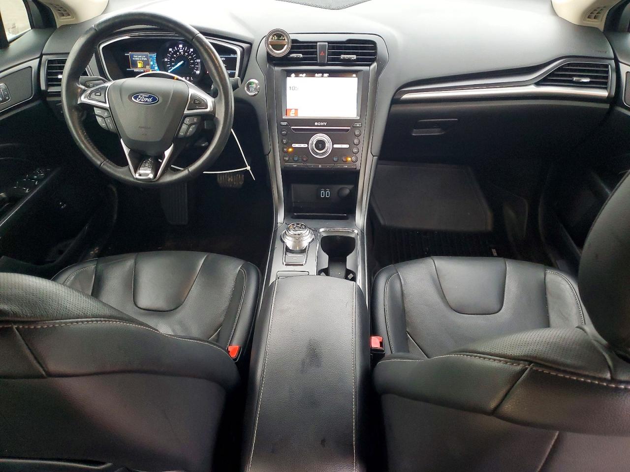 2019 FORD FUSION TITANIUM photo 8