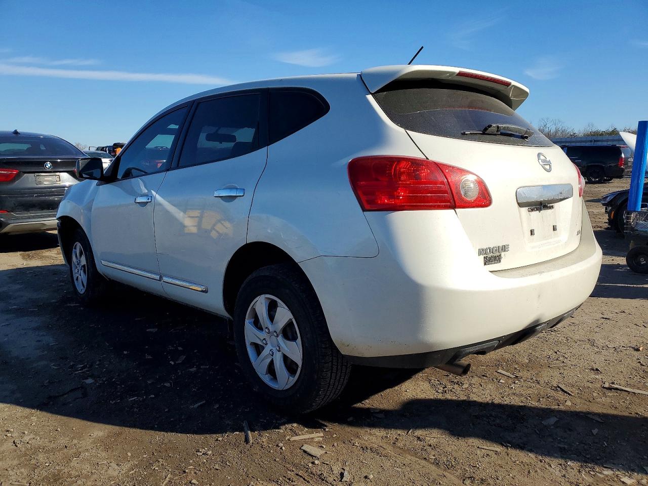 2011 NISSAN ROGUE S photo 3