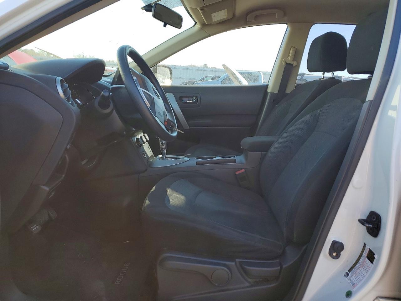 2011 NISSAN ROGUE S photo 13