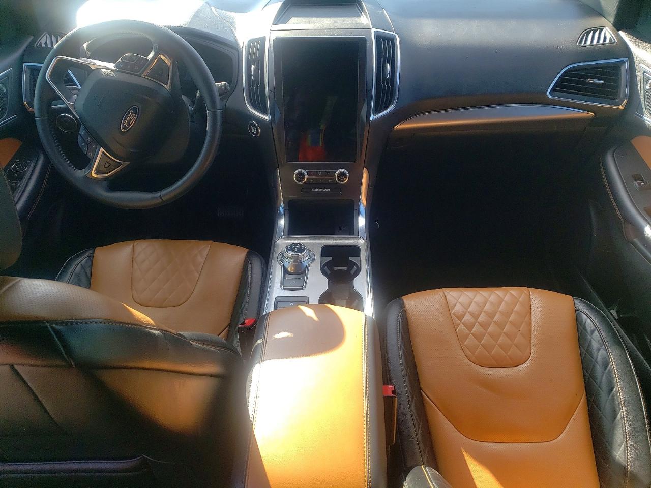 2024 FORD EDGE TITANIUM photo 8