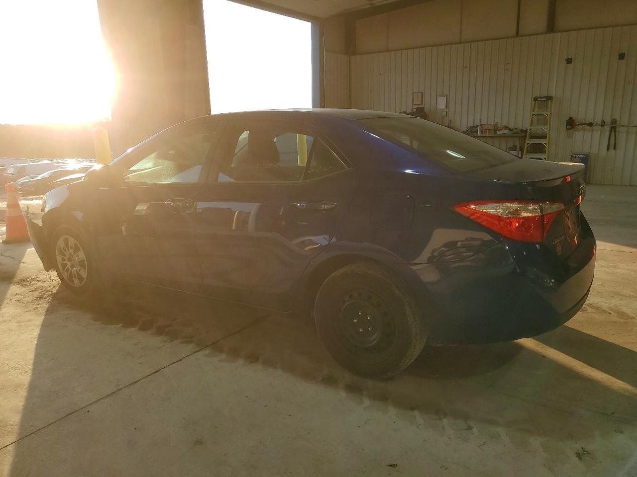 2016 TOYOTA COROLLA L photo 2