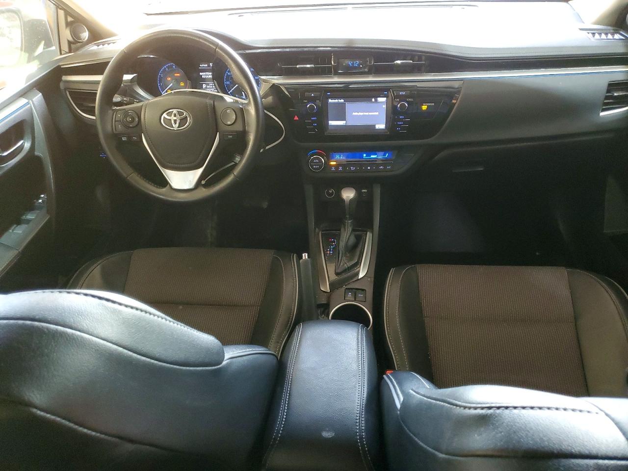 2016 TOYOTA COROLLA L photo 8
