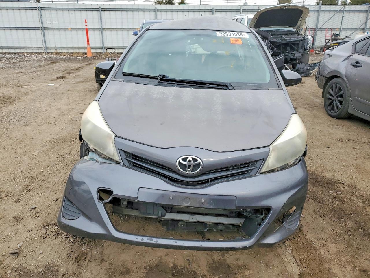 2013 TOYOTA YARIS 5-DOOR LE photo 5