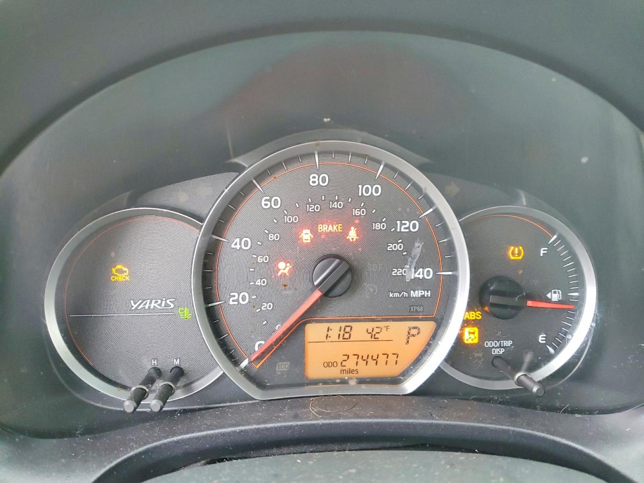 2013 TOYOTA YARIS 5-DOOR LE photo 9