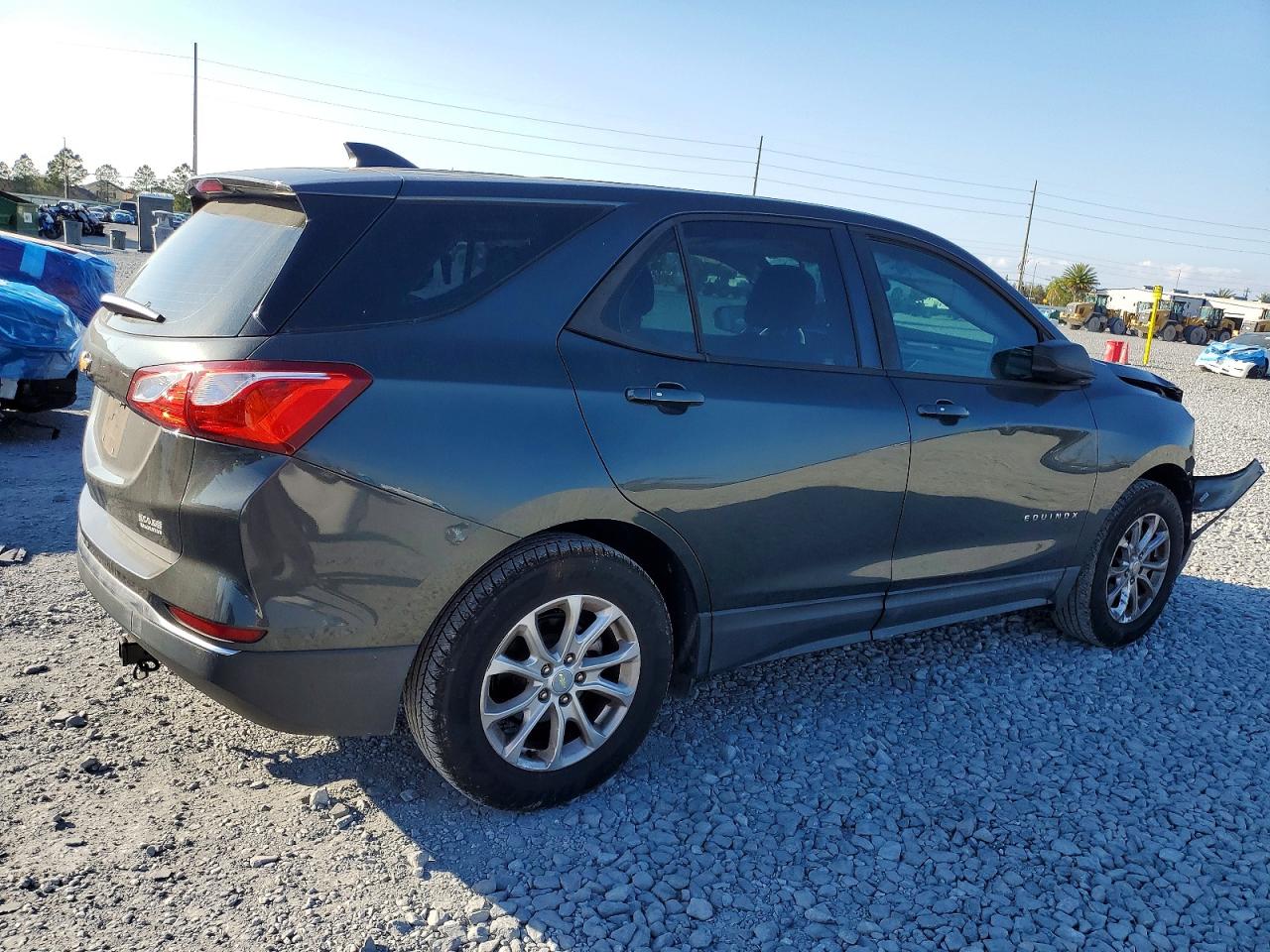 2018 CHEVROLET EQUINOX LS photo 3