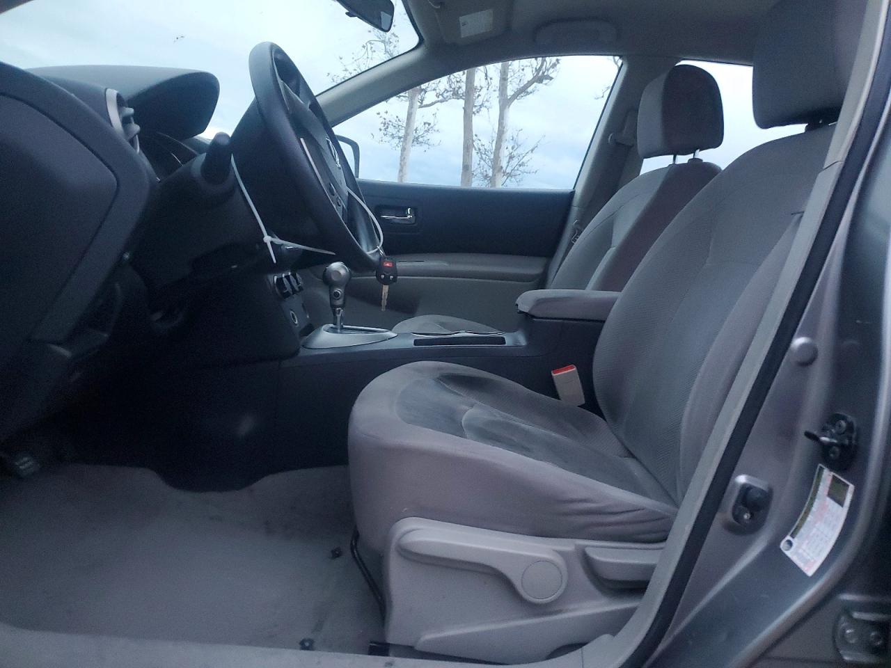 2011 NISSAN ROGUE S photo 7