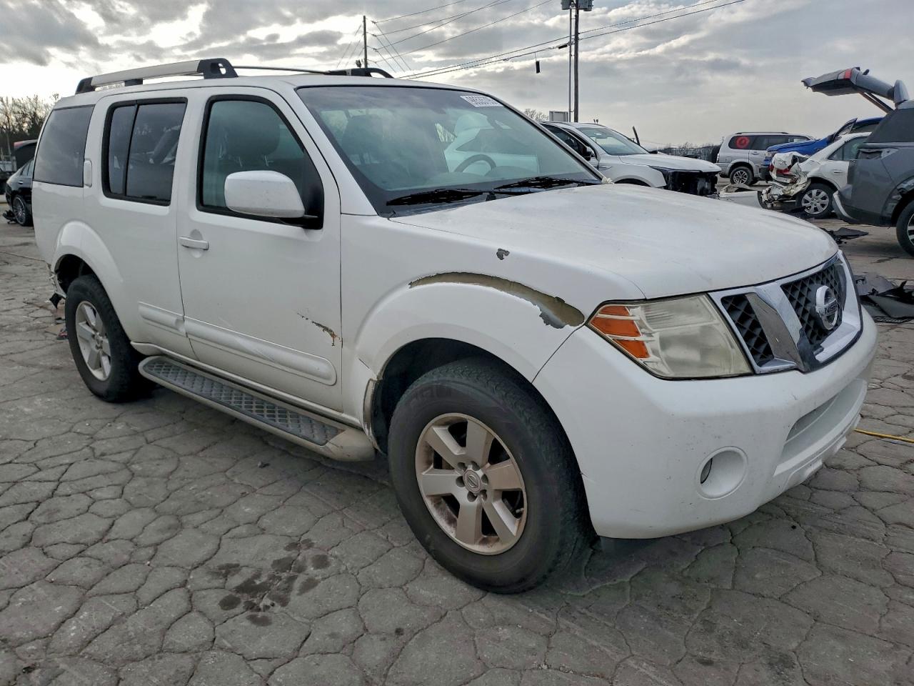 2011 NISSAN PATHFINDER S photo 4