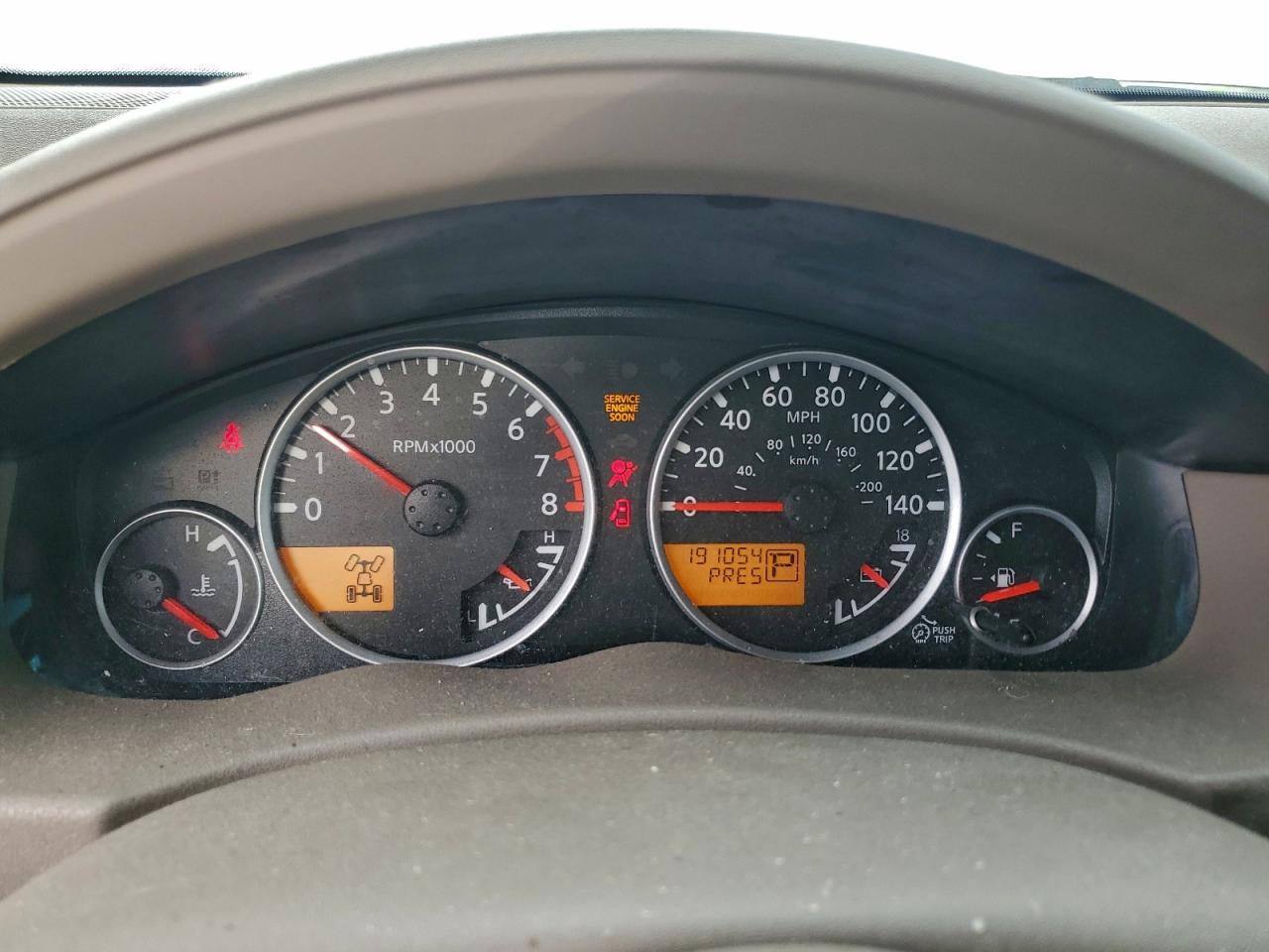 2011 NISSAN PATHFINDER S photo 9