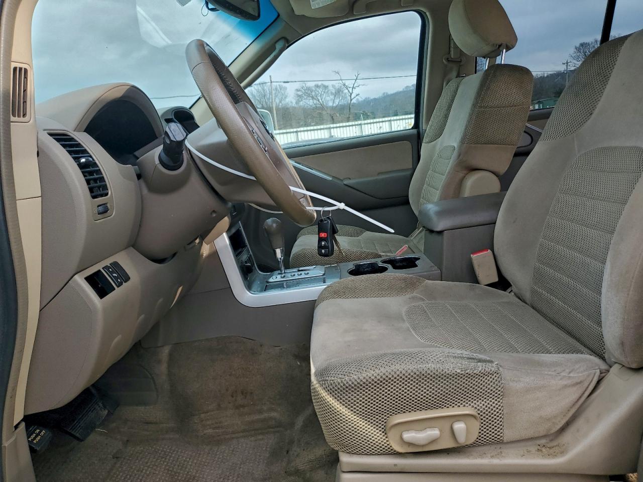 2011 NISSAN PATHFINDER S photo 7