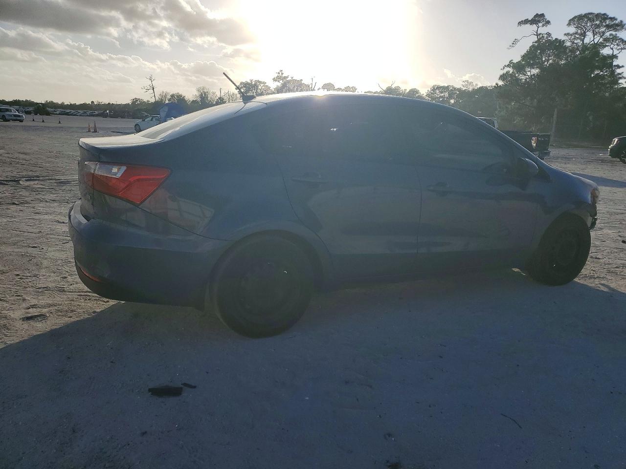 2016 KIA RIO LX photo 3