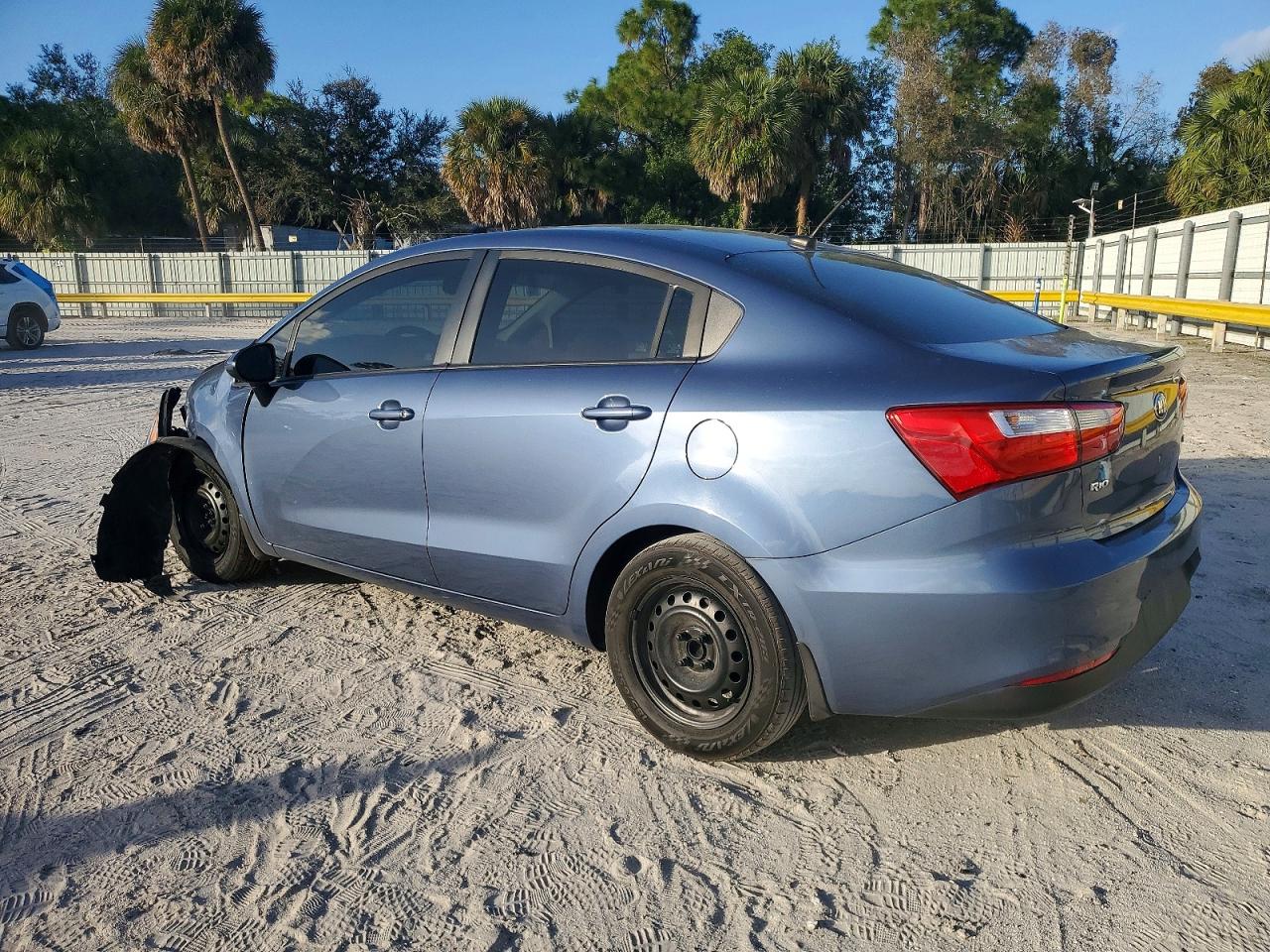 2016 KIA RIO LX photo 2