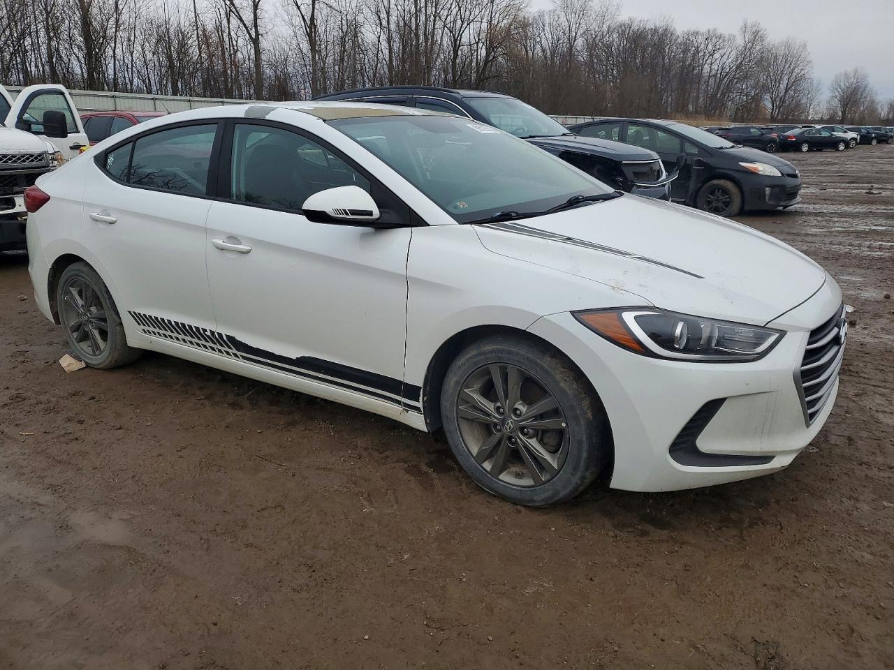 2018 HYUNDAI ELANTRA SEL photo 4