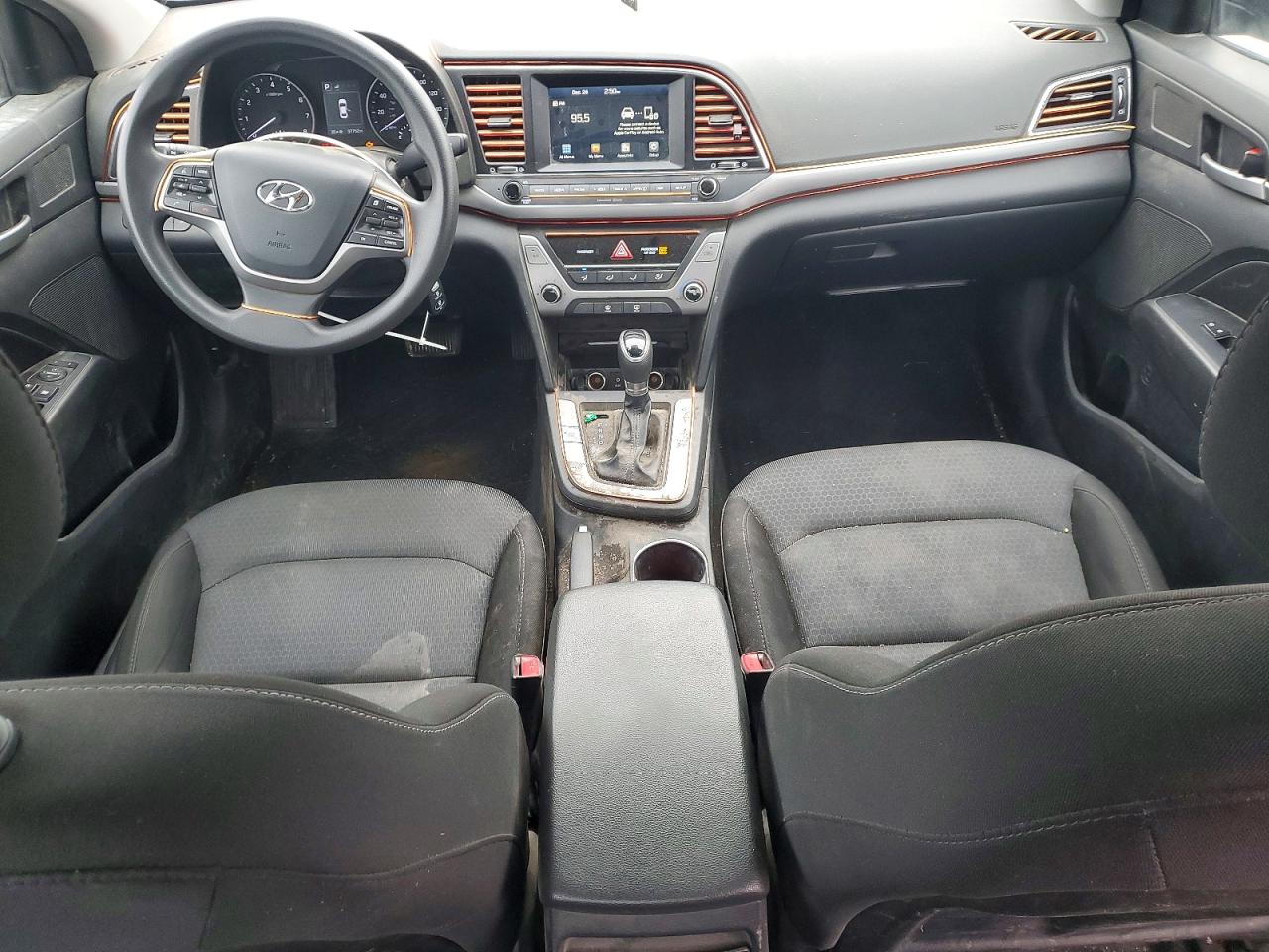 2018 HYUNDAI ELANTRA SEL photo 8
