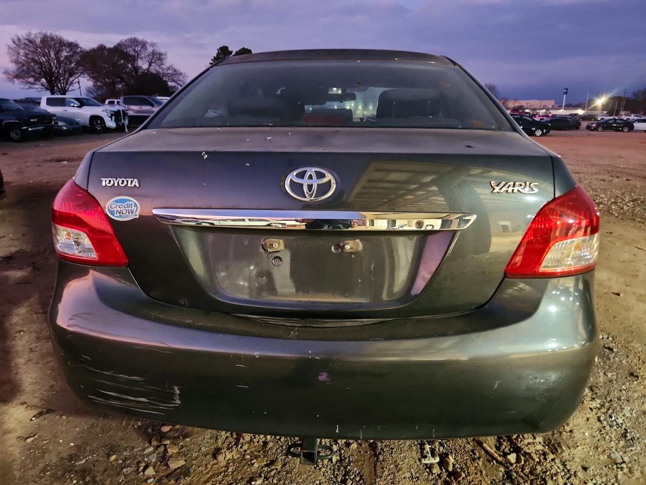 2009 TOYOTA YARIS photo 6
