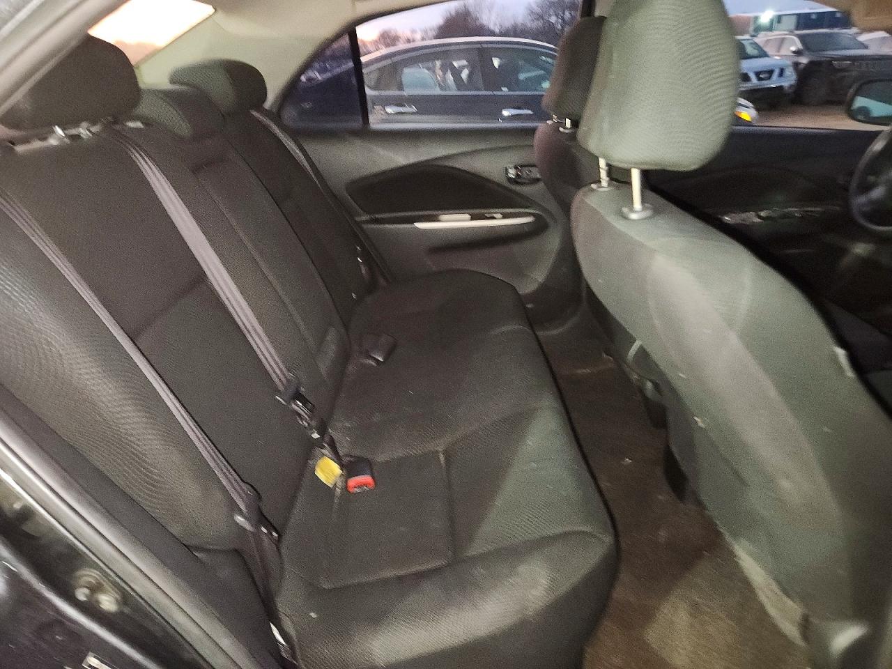 2009 TOYOTA YARIS photo 10