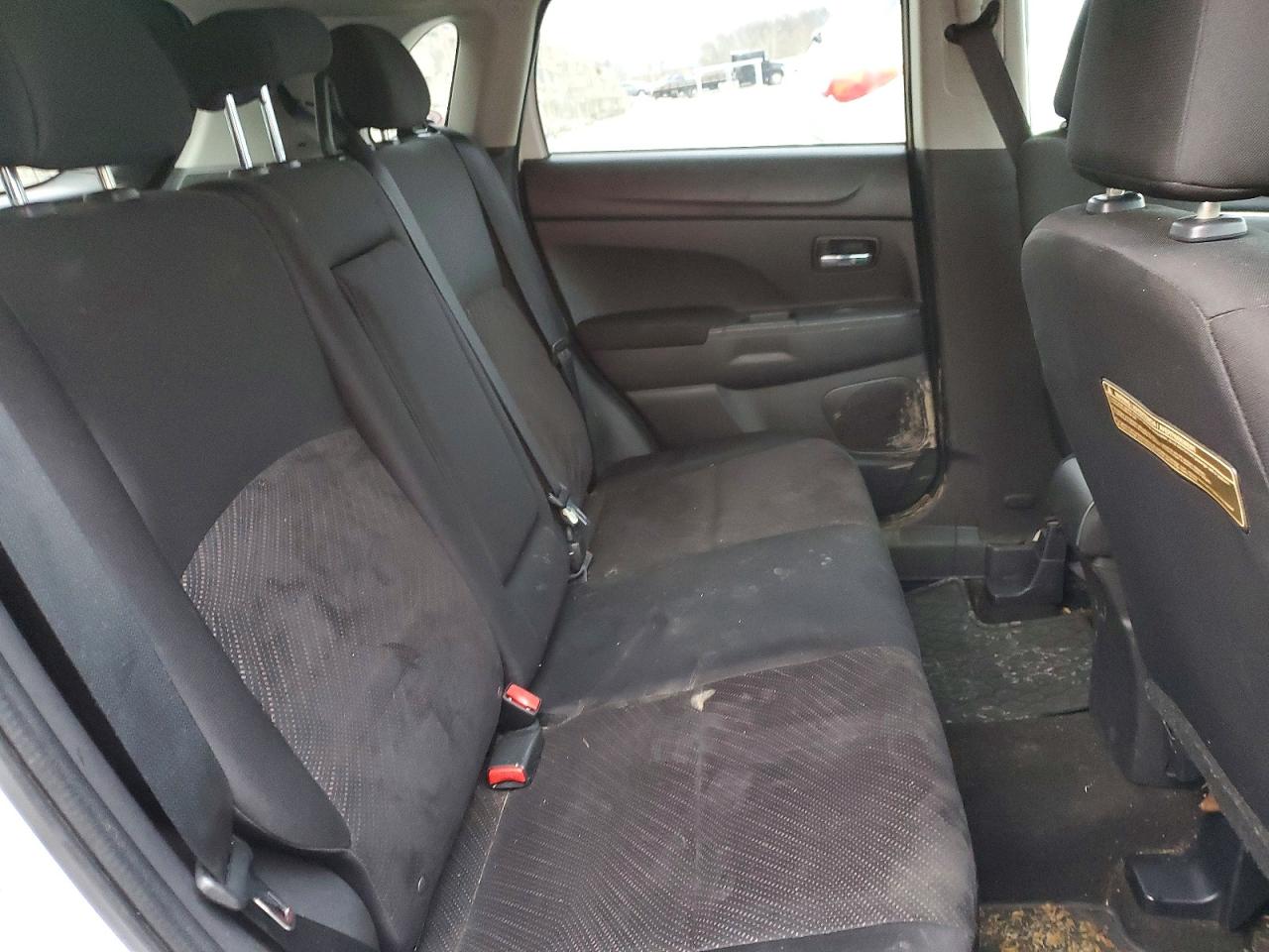 2015 MITSUBISHI OUTLANDER SPORT SE photo 10