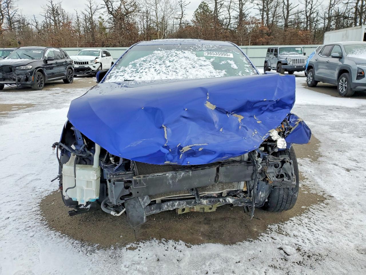 2015 TOYOTA CAMRY LE photo 5