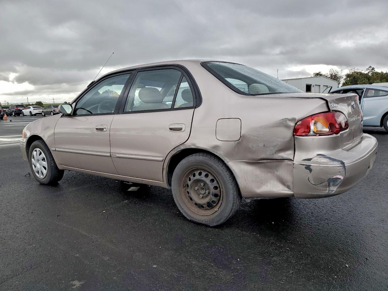 2001 TOYOTA COROLLA CE photo 2