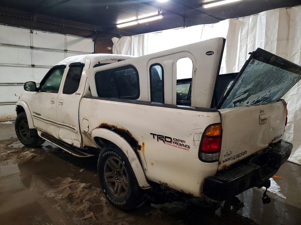 2004 TOYOTA TUNDRA ACCESS CAB LIMITED photo 3