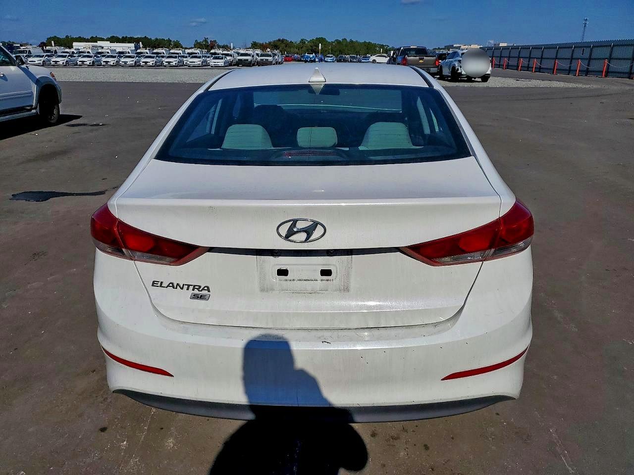 2017 HYUNDAI ELANTRA SE photo 6