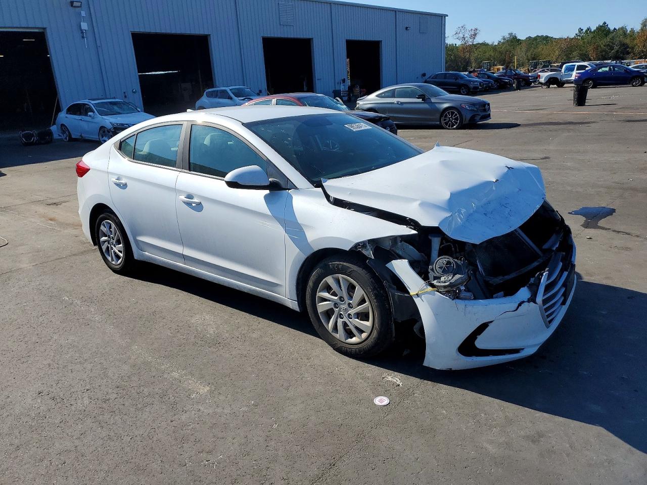 2017 HYUNDAI ELANTRA SE photo 4