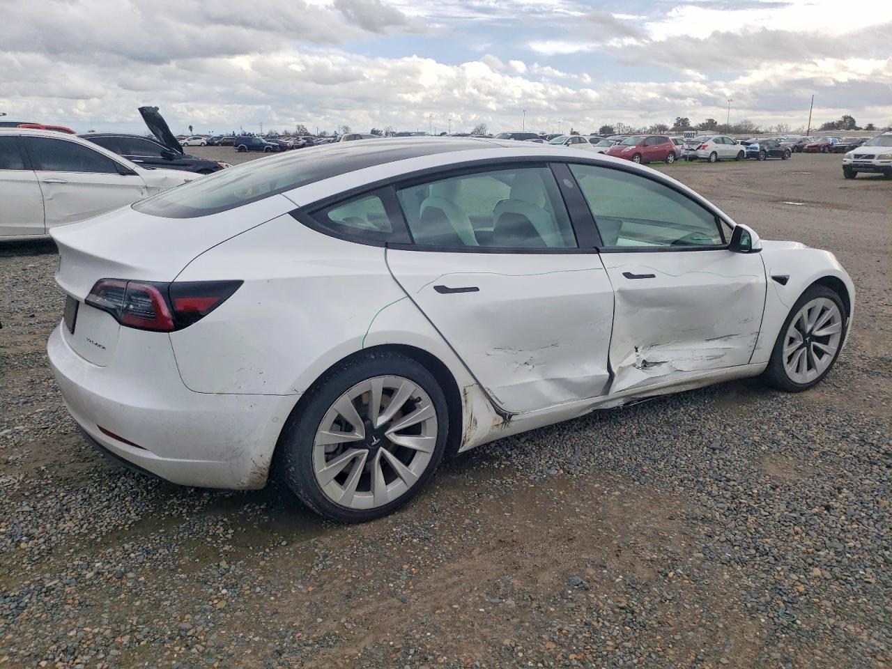 2022 TESLA MODEL 3 photo 3