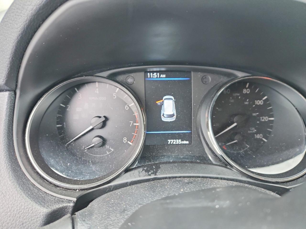 2019 NISSAN ROGUE S photo 9
