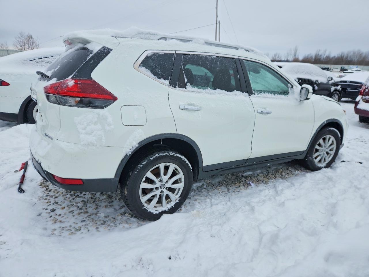 2019 NISSAN ROGUE S photo 3